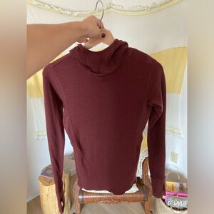 Mountain Hardwear maroon long sleeve